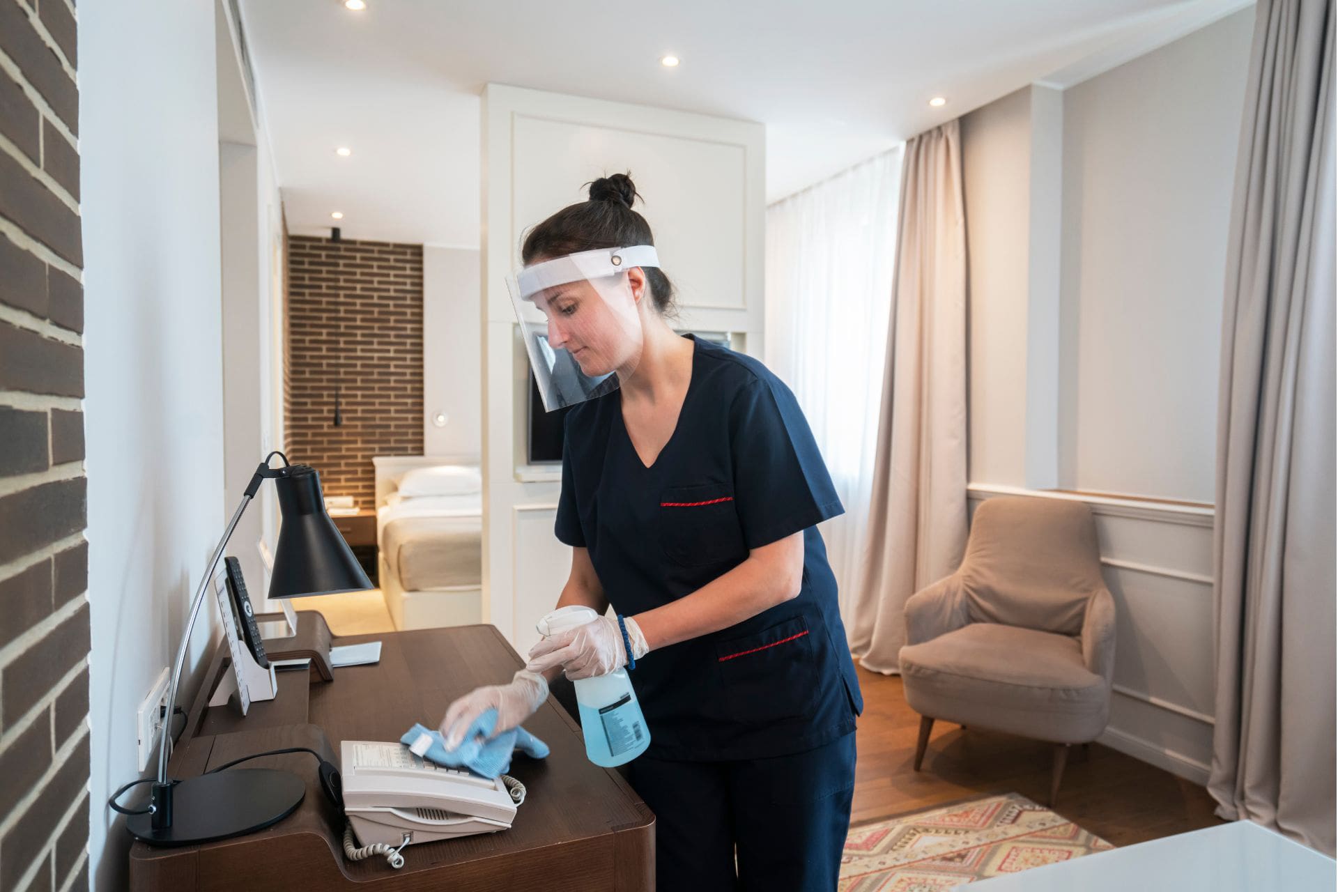 Igienizzazione-hotel-durante-coronavirus-hoida-min